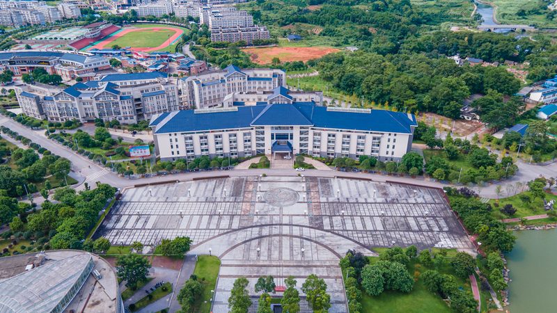 小型继电器尺寸解析：欧姆龙继电器尺寸如何选择**