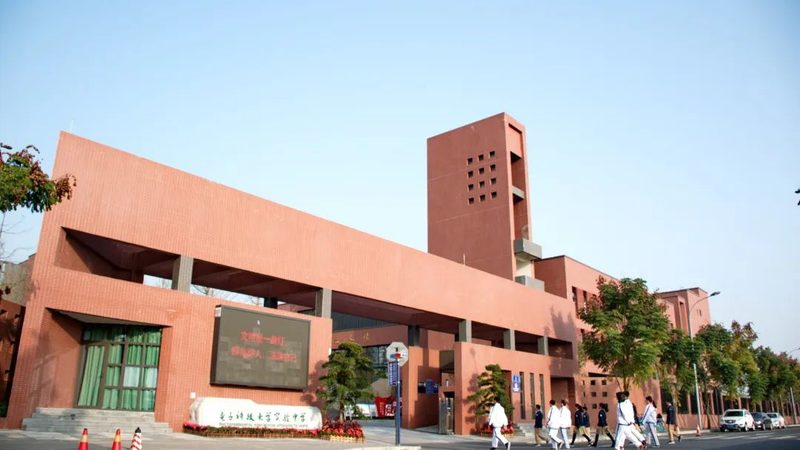 电子模块定制开发：技术规范与关键要素解析